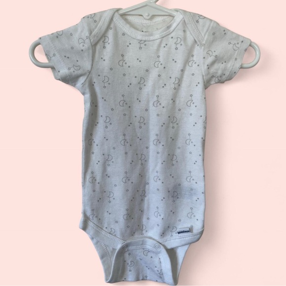 0-3 Month Gerber Unisex Infant Baby Boy Girl Short Sleeve One Piece Onesie - Picture 1 of 8